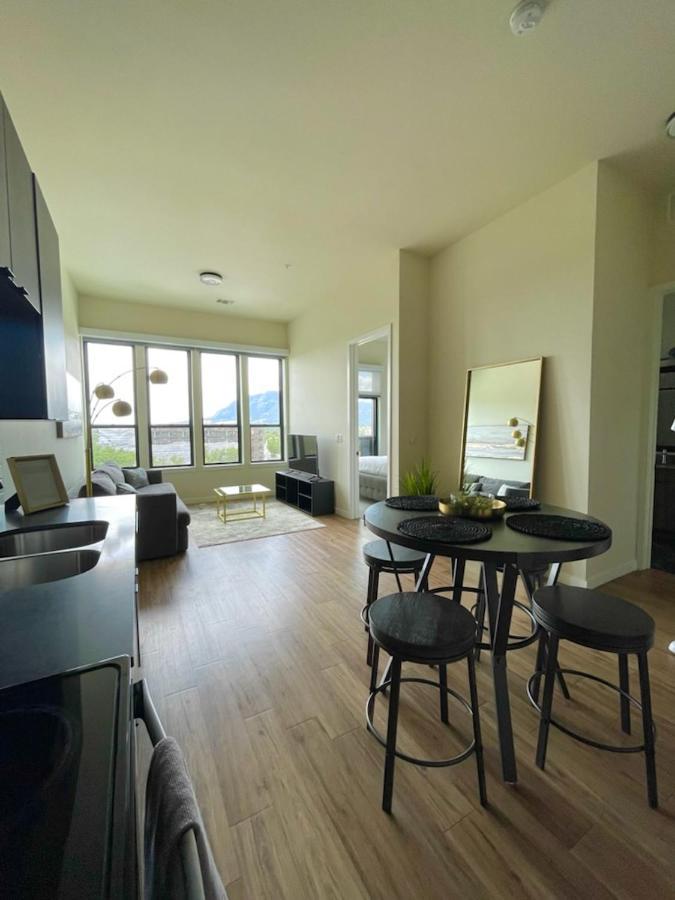 Colorado Springs Luxurious Unit With Mountain View Apartment Luaran gambar